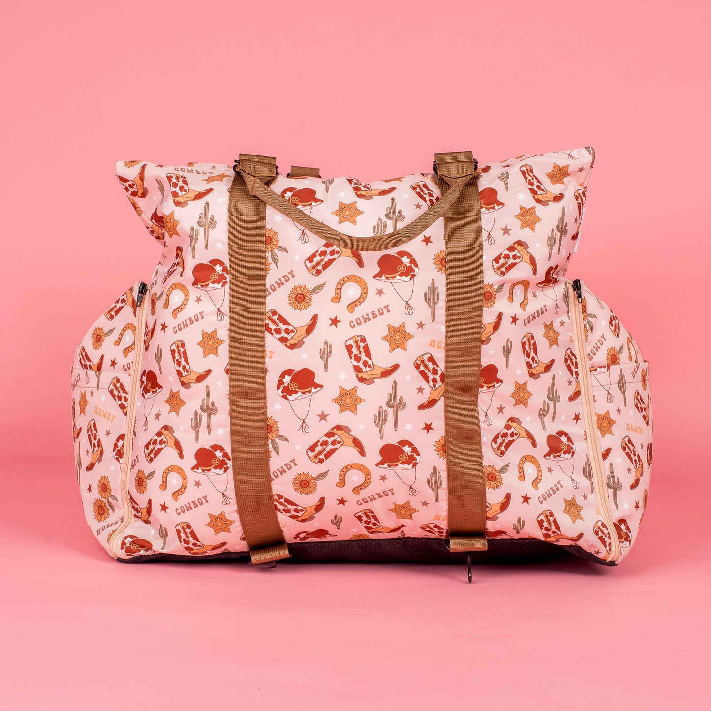 Deluxe Travel Car Bed: Howdy