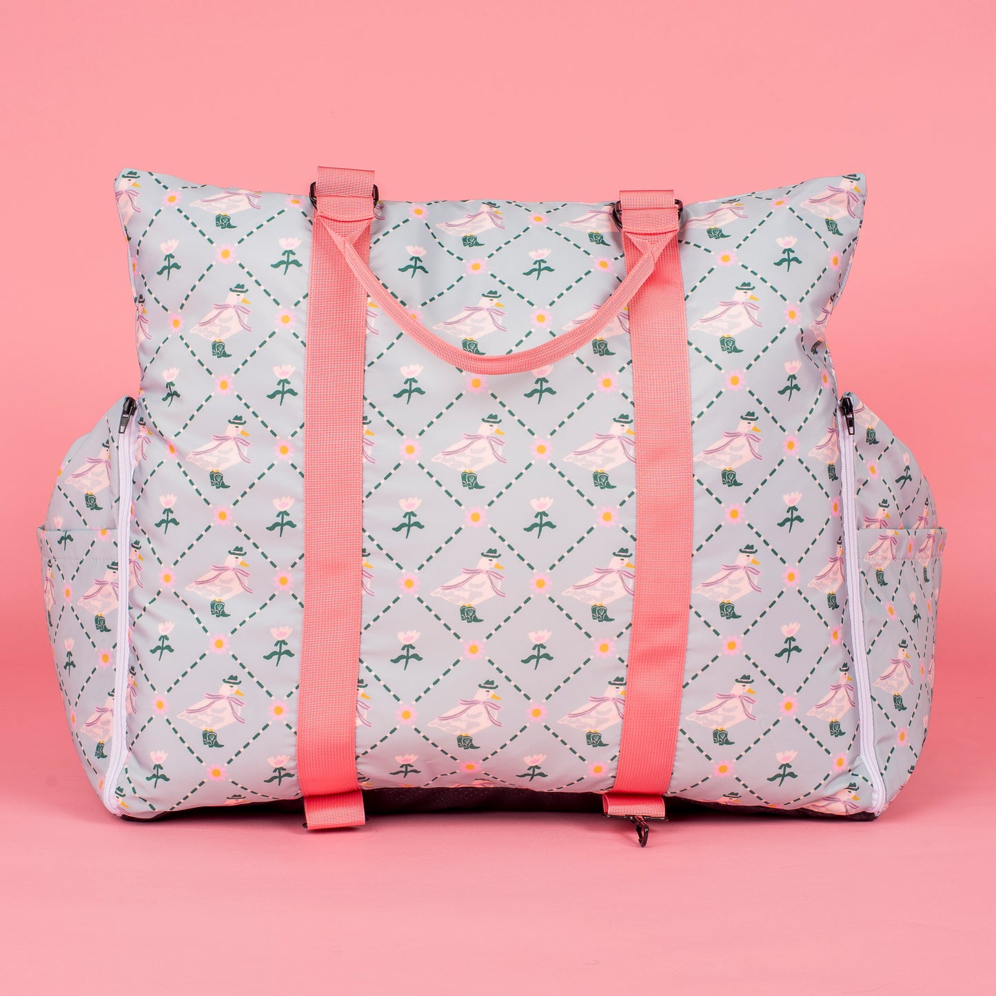 Deluxe Travel Car Bed: Silly Little Goose