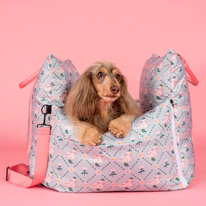 Deluxe Travel Car Bed: Silly Little Goose