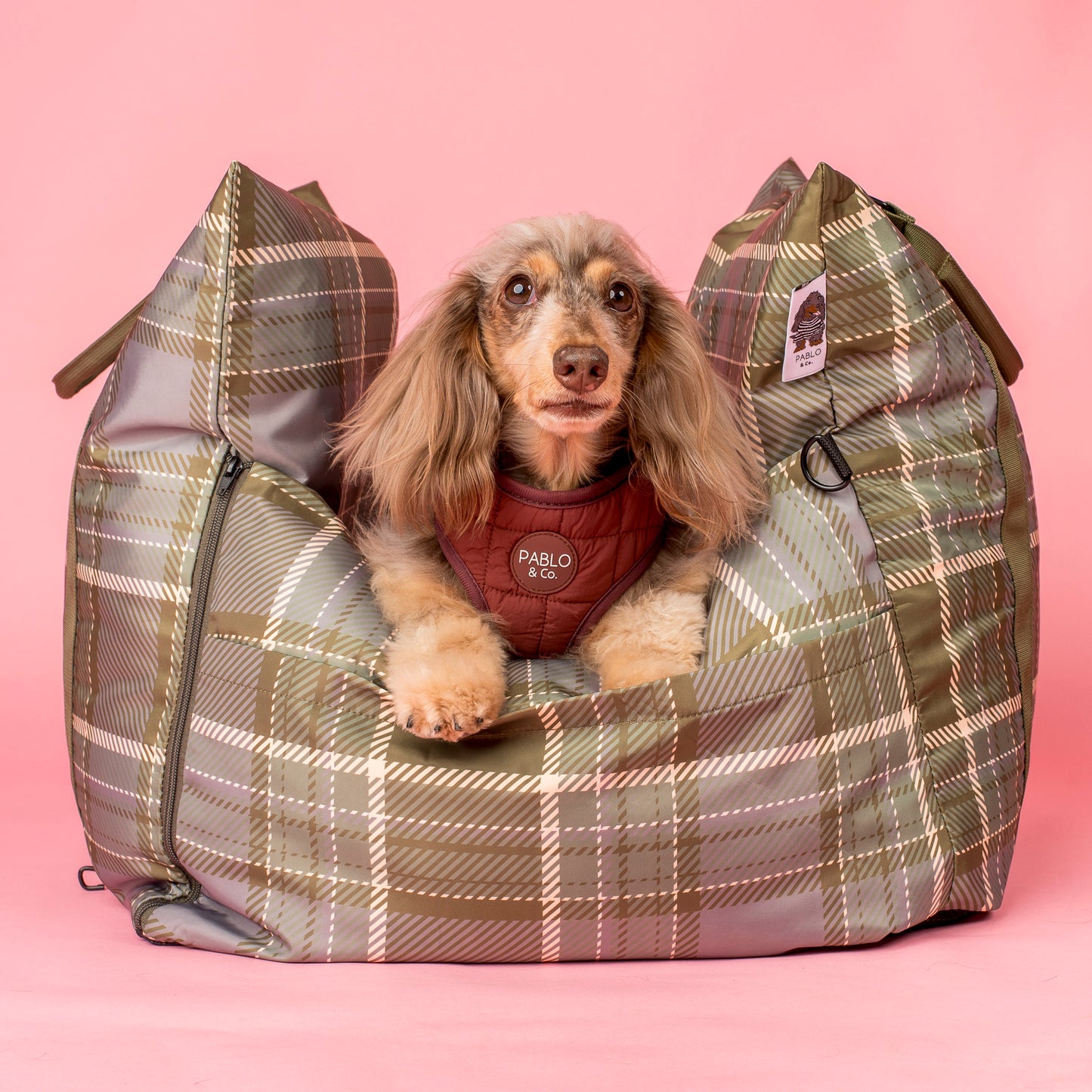 Deluxe Travel Car Bed: Green Plaid
