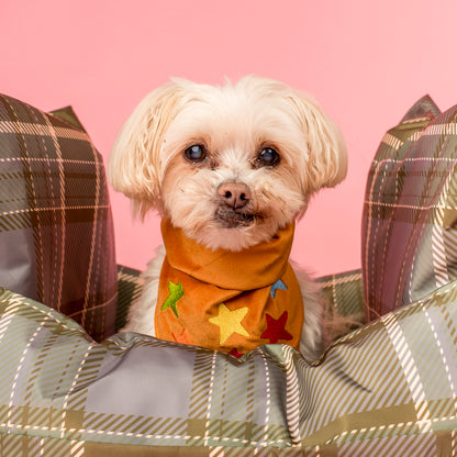 Deluxe Travel Car Bed: Green Plaid