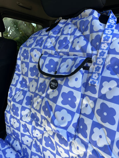 Blue Checkered Daisies: Deluxe Single Car Seat Cover