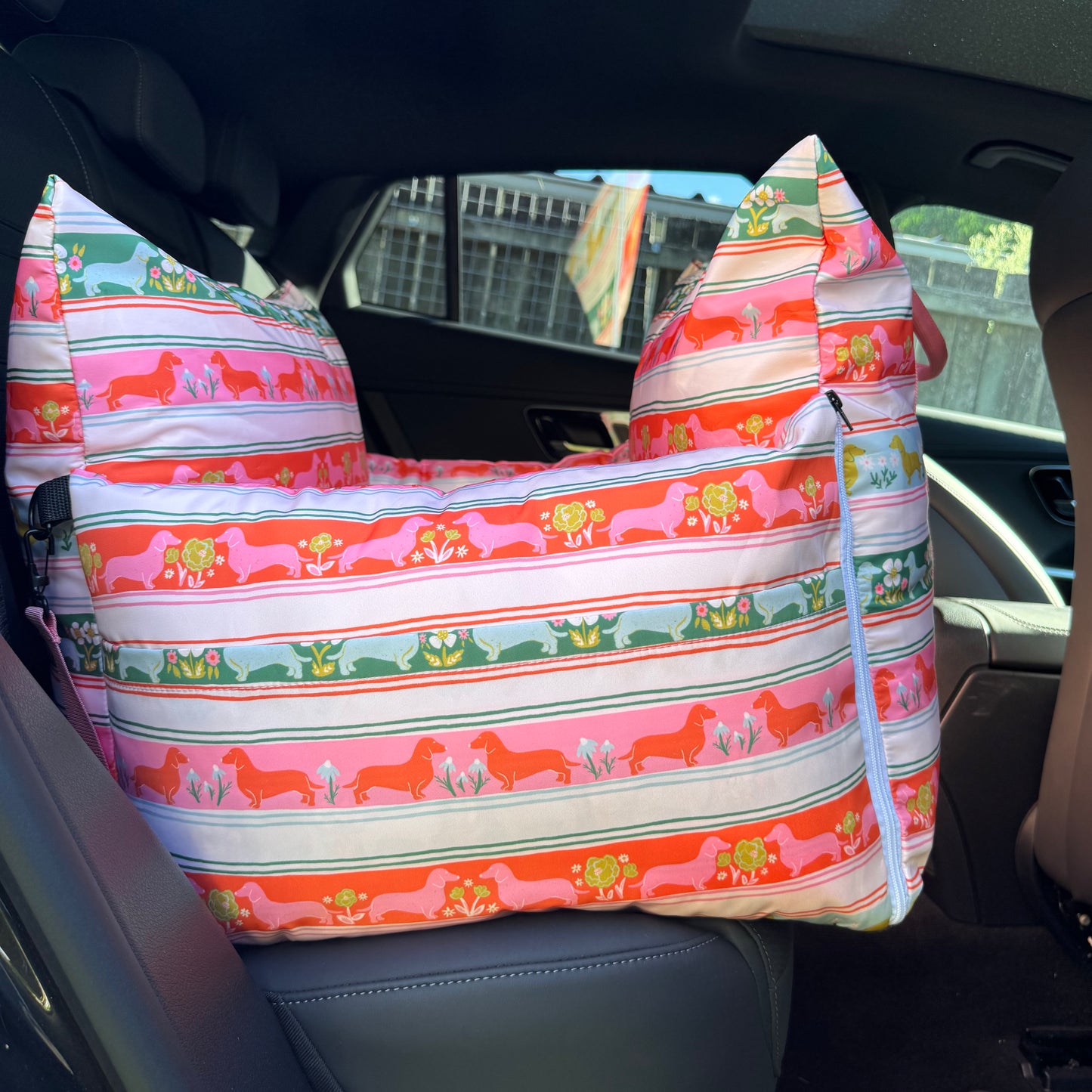 Deluxe Travel Car Bed: The Blooming Dachshund
