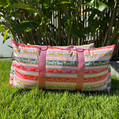 Deluxe Travel Car Bed: The Blooming Dachshund