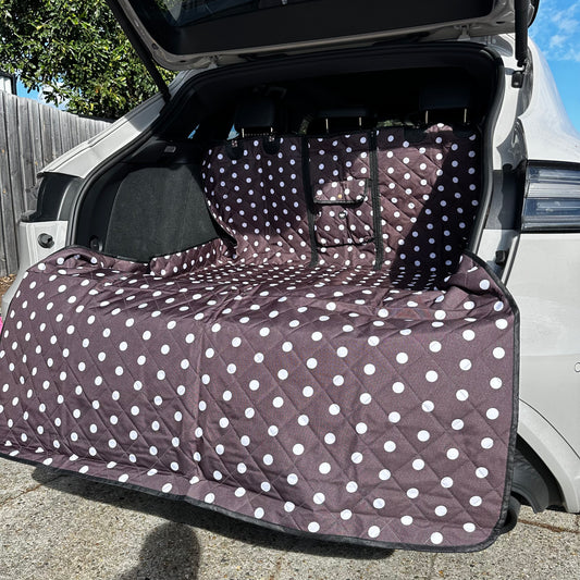 Polka Dots: Deluxe Car Boot Cover