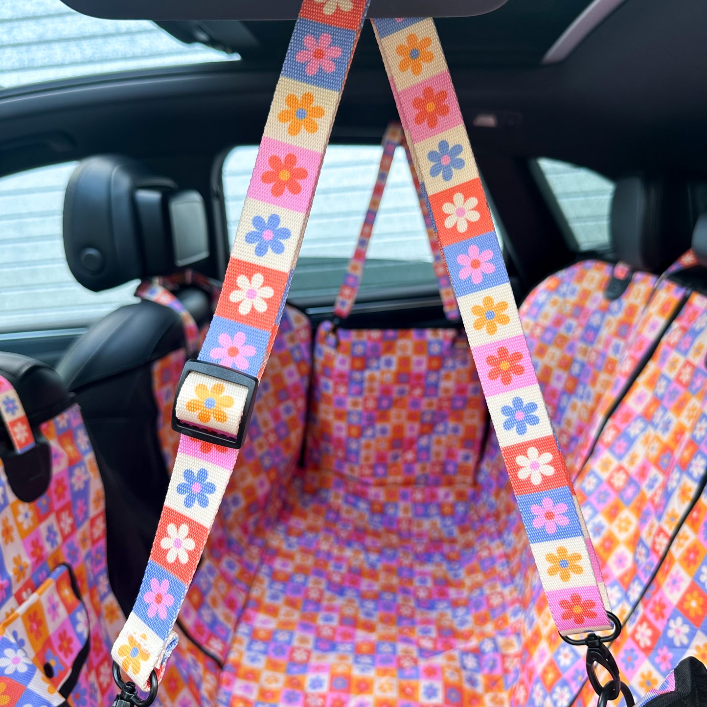 Daisies For Days: Deluxe Hammock Car Seat Cover