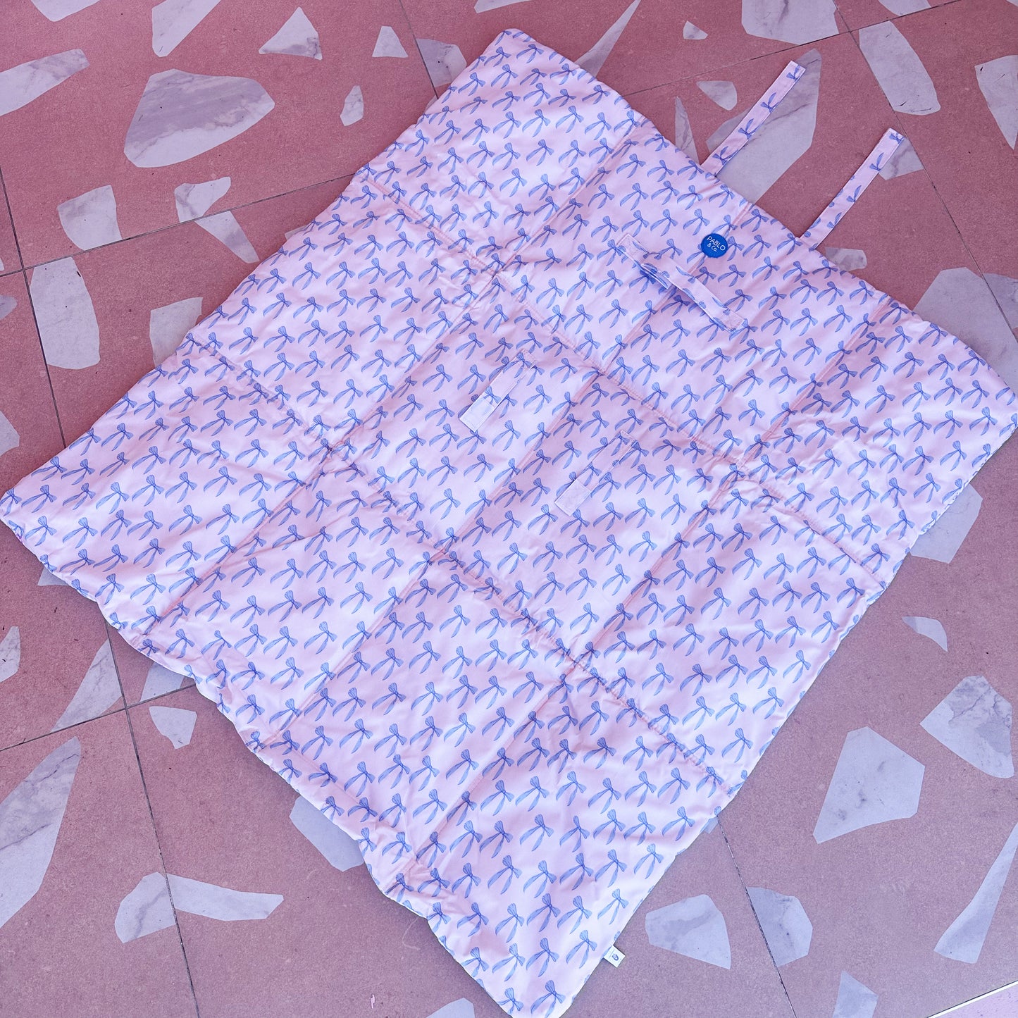 Deluxe Travel Mat: Baby Blue Bows / Petal