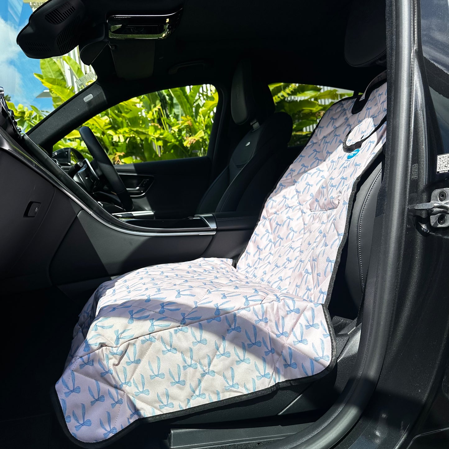 Baby Blue Bows: Deluxe Single Car Seat Cover (no anchor point)