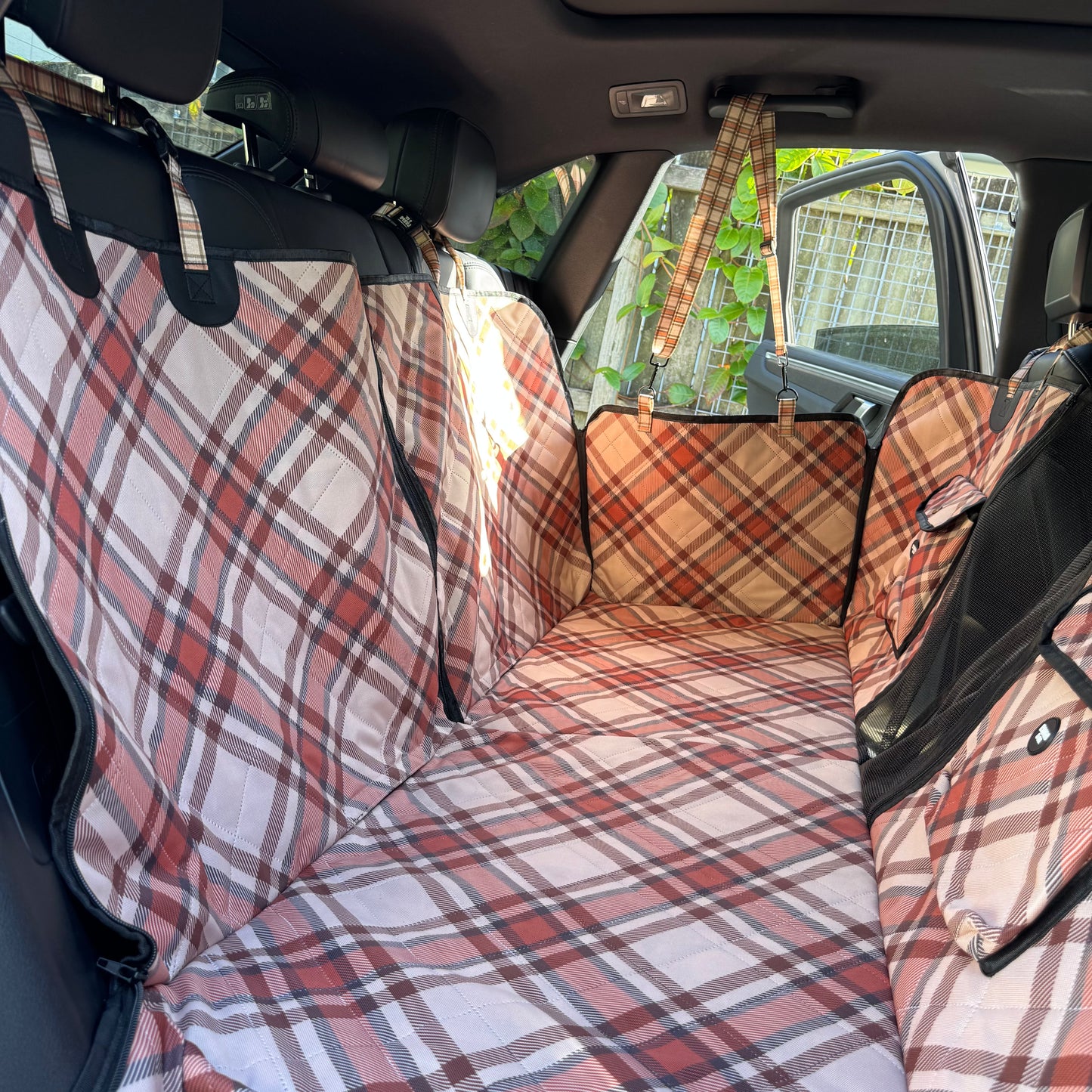Kensington: Deluxe Hard Base Hammock Car Seat Cover