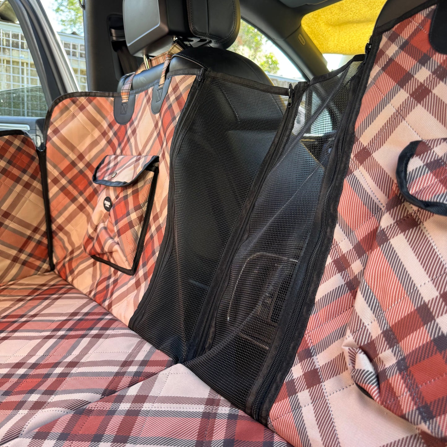 Kensington: Deluxe Hard Base Hammock Car Seat Cover