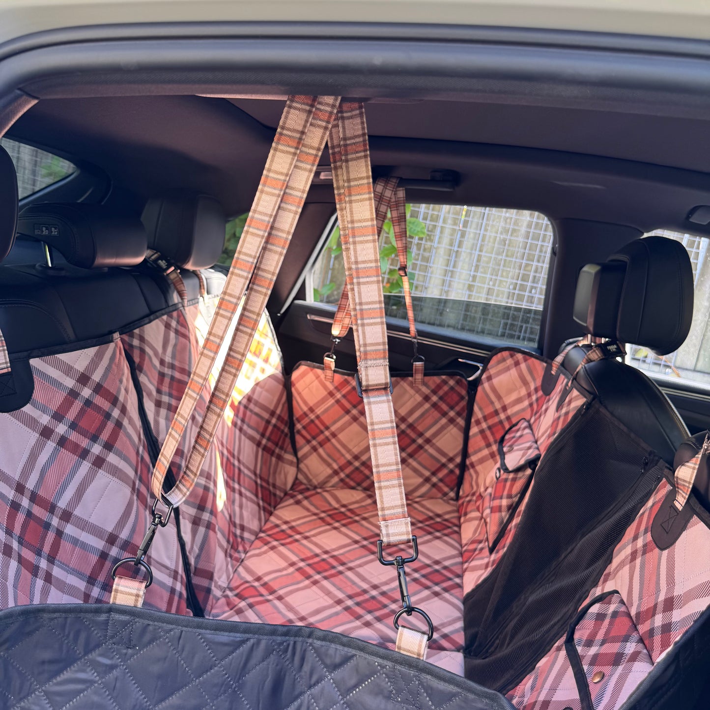 Kensington: Deluxe Hard Base Hammock Car Seat Cover