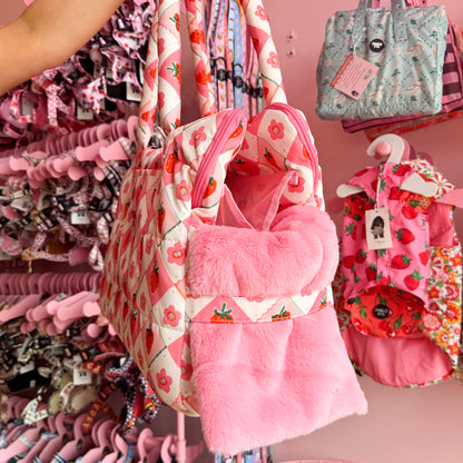 Strawberry Patch: Travel Bag