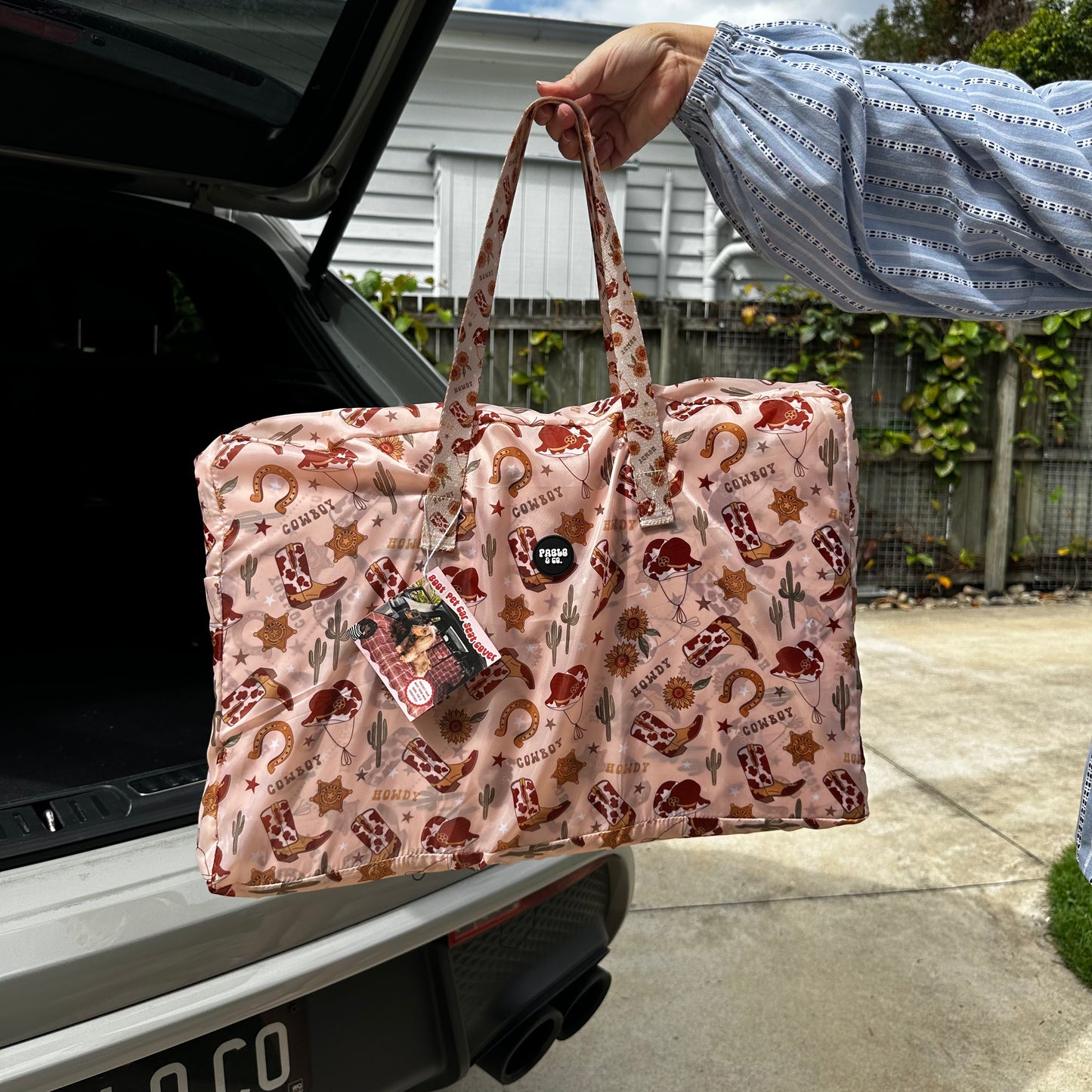 Howdy: Deluxe Car Boot Cover