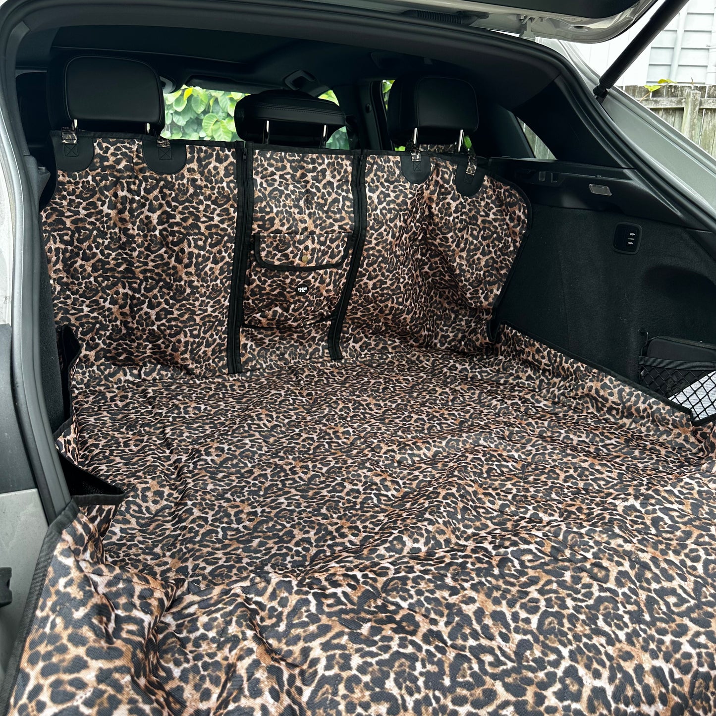 Leopard: Deluxe Car Boot Cover