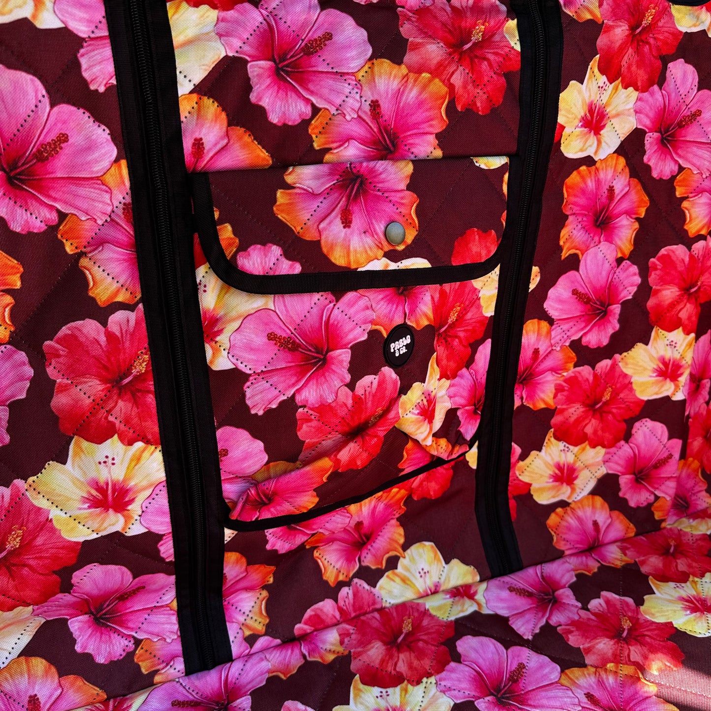 Hibiscus: Deluxe Car Boot Cover