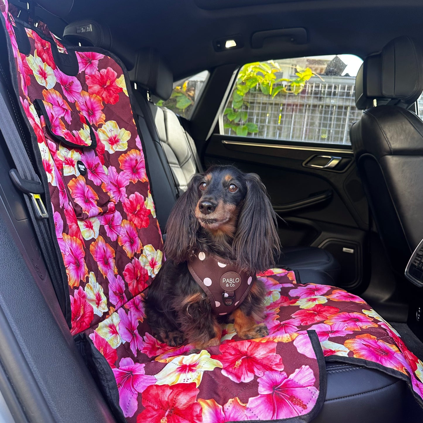 Hibiscus: Deluxe Single Car Seat Cover
