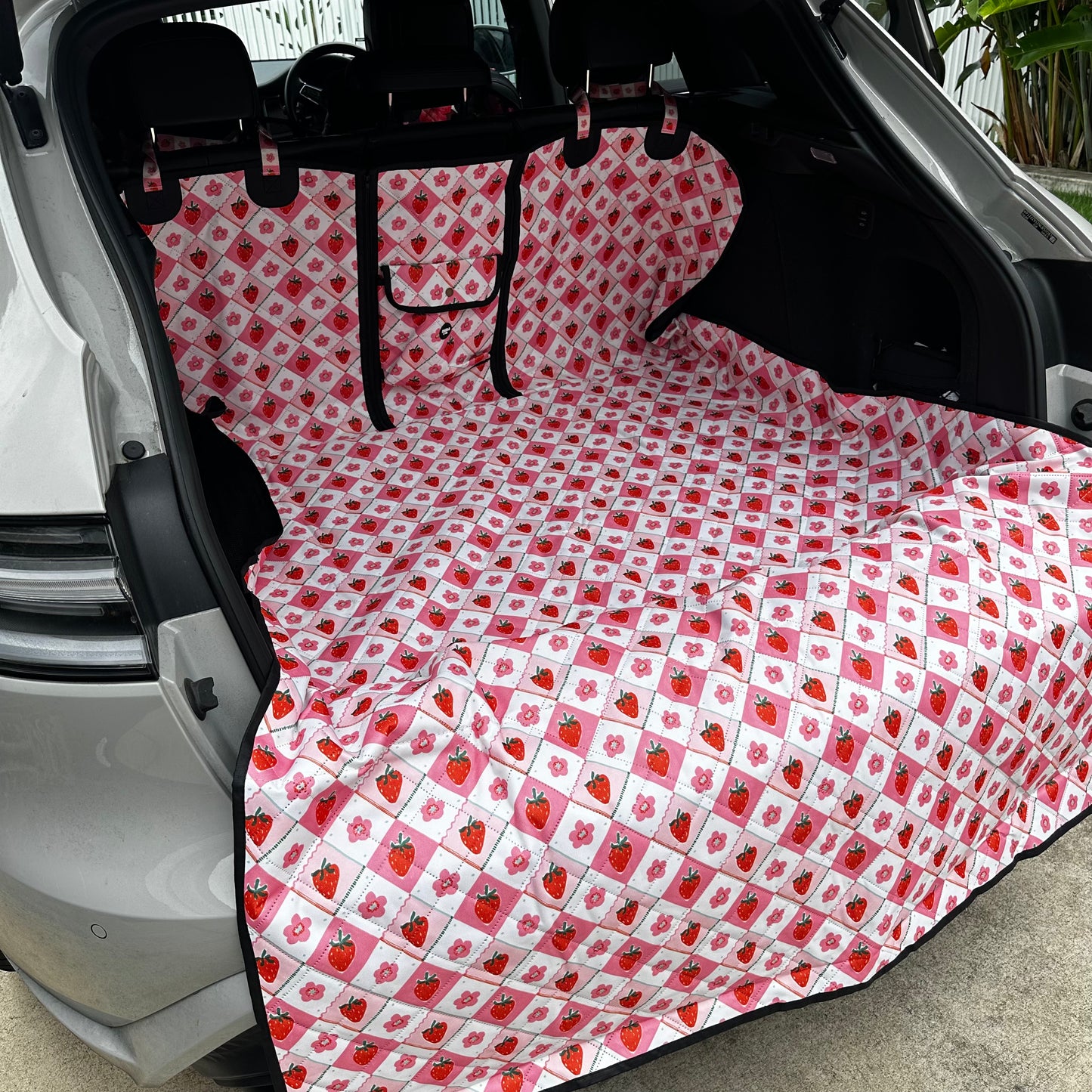 Strawberry Patch: Deluxe Car Boot Cover