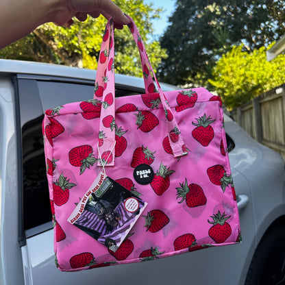 Strawberries: Deluxe Single Car Seat Cover