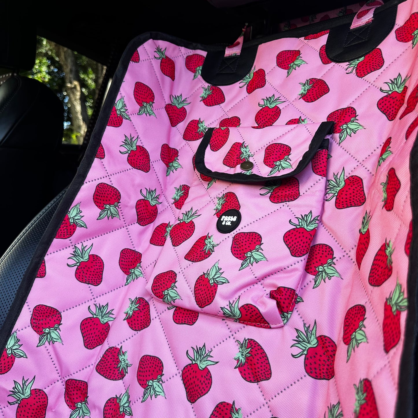 Strawberries: Deluxe Single Car Seat Cover