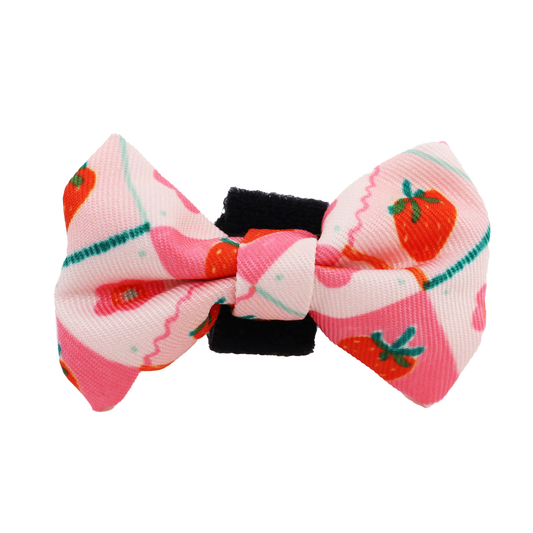 Strawberry Patch: Cat Bow Tie