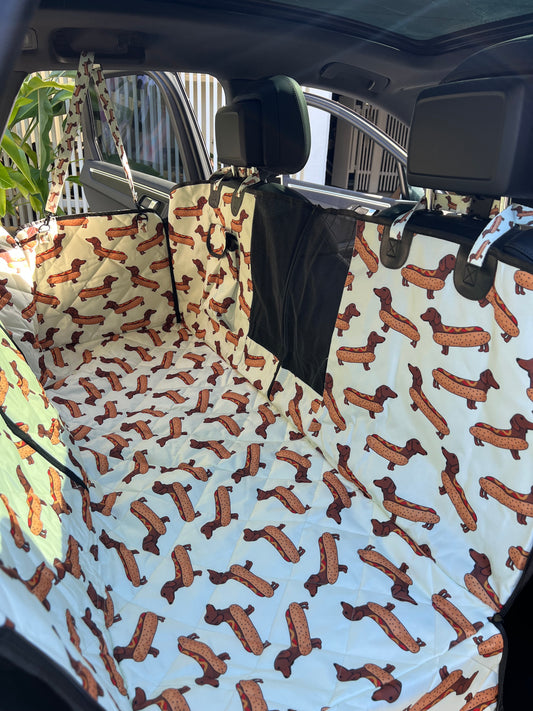 Wiener Dogs: Deluxe Hammock Car Seat Cover