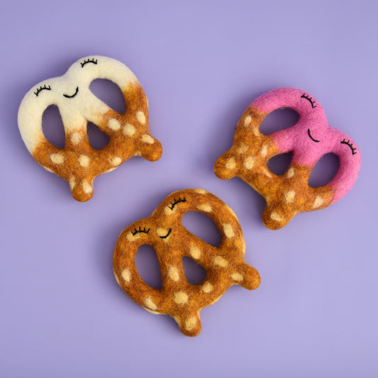 Felt Pretzel Dog Toss