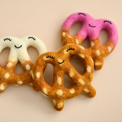 Felt Pretzel Dog Toss