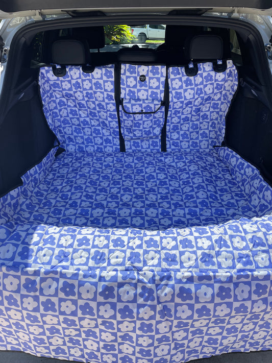 Blue Checkered Daisies: Deluxe Car Boot Cover