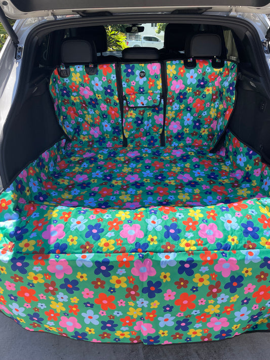 Funky Flowers: Deluxe Car Boot Cover