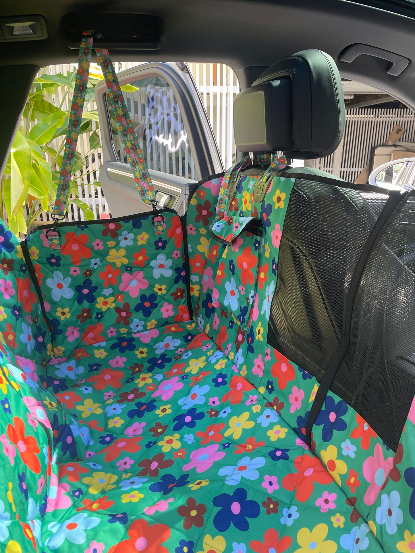 Funky Flowers: Deluxe Hammock Car Seat Cover